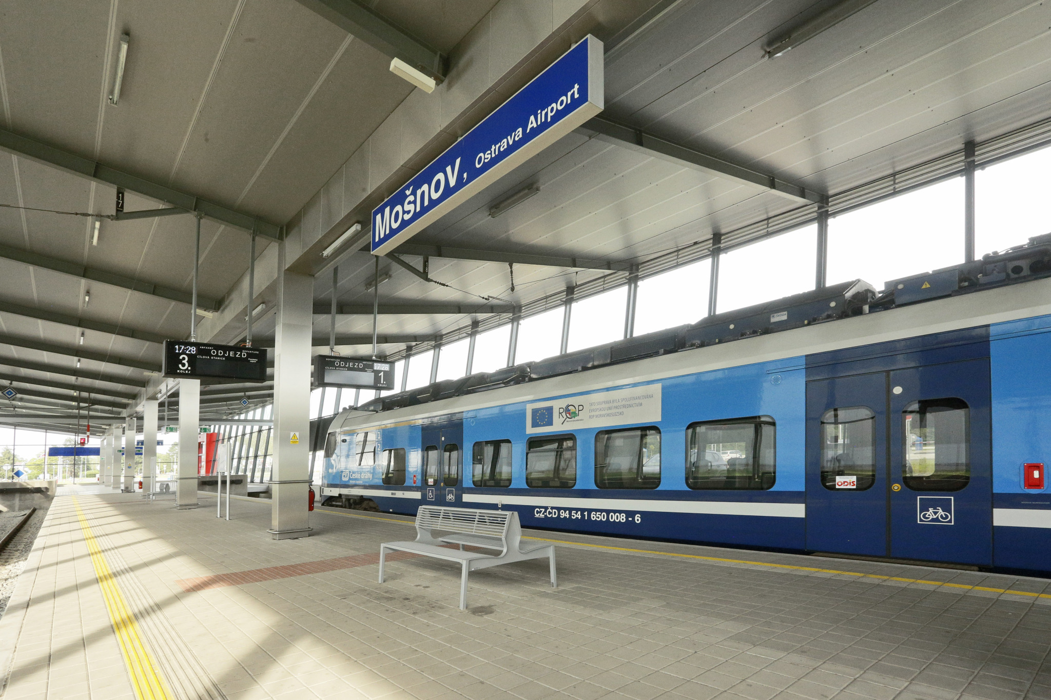Mošnov, Ostrava Airport